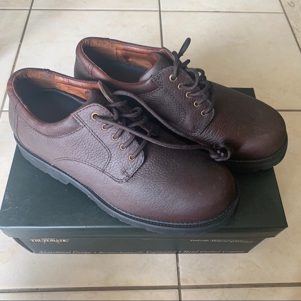 Cambrian Soft Pebble Brown Leather Shoes